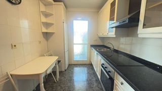 Piso en alquiler en Puerta Blanca en Málaga