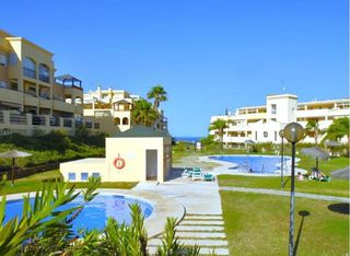 Piso en alquiler en El Faro de Calaburra - Chaparral en Mijas