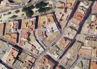 Terreno en venta en Roquetas Centro en Roquetas de Mar