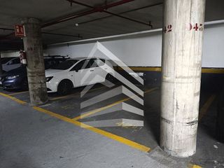 Garaje en alquiler en Les Corts en Barcelona