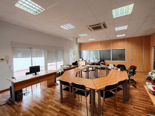 Local comercial en venta en Benifaió