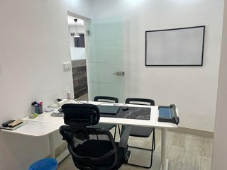 Local comercial en venta en La Florida en Hospitalet de Llobregat, L´