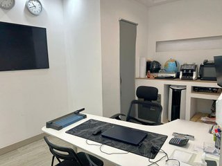 Local comercial en venta en La Florida en Hospitalet de Llobregat, L´