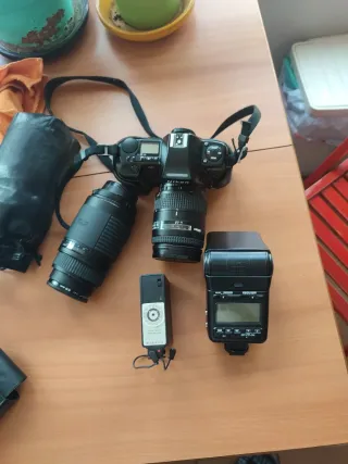 Cámara Nikon F-801s Negra