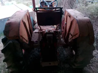 Tractor Renault - En marcha