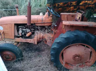 Tractor Renault - En marcha