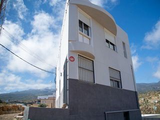 Piso en alquiler en Arico