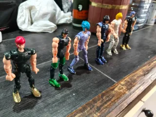 Set di figure dei Cavalieri dello Zodiaco