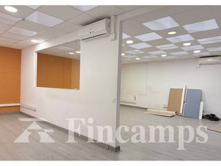 Nave industrial en venta en Zona Industrial en Castellar del Vallès