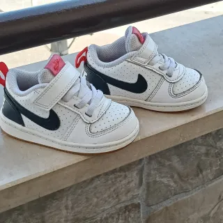 Scarpe Nike bimbo strappo tg 21