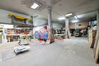 Local comercial en alquiler en El Llano en Gijón