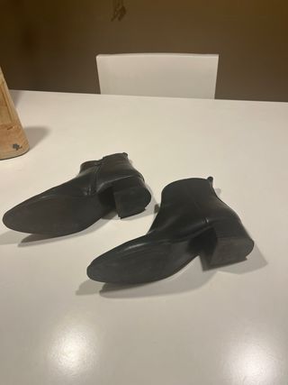 Botín negro piel sintética