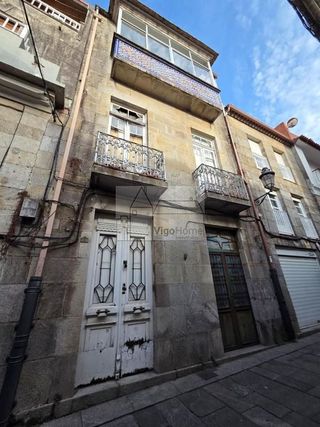 Edificio en venta en Baiona