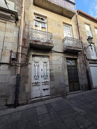 Edificio en venta en Baiona