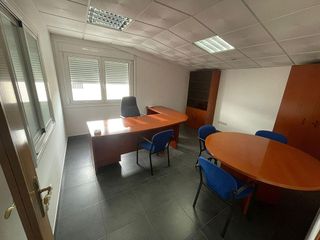 Nave industrial en alquiler en Barrocanes en Ourense