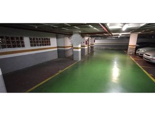 Garaje en venta en Sant Vicenç dels Horts