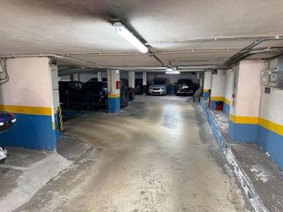 Garaje en alquiler en Castilla - Hermida en Santander