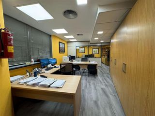 Oficina en venta en Ensanche - Sar en Santiago de Compostela