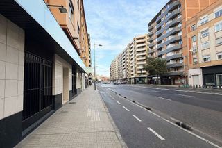 Local comercial en alquiler en Ruiseñores en Zaragoza