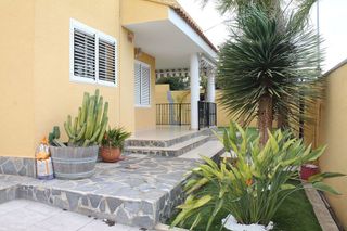 Chalet en alquiler en Núcleo Urbano en Pobla de Vallbona (la)