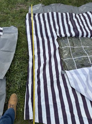 Avance/cerramiento para toldo de autocaravana