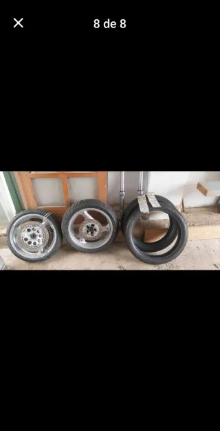 Suzuki Katana 750S + piezas