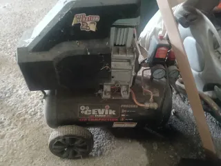 Compresor Cevik 24L PRO 26NG Oil Free AVERIADO