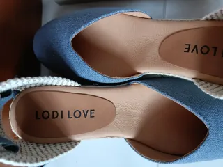 Alpargatas "Lodi" . Sin usar