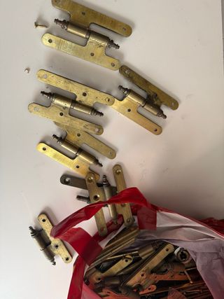 Bisagras de latón para puertas