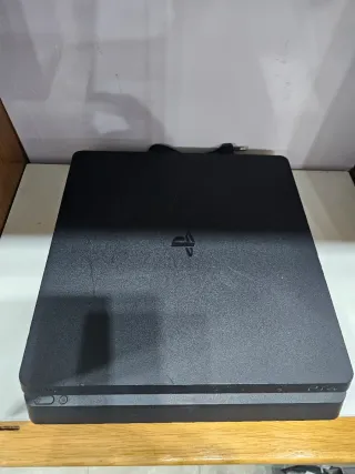 PS4 Slim Sony Negra 500GB incluye Cables
