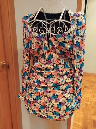 Vestido estampado floral Zara