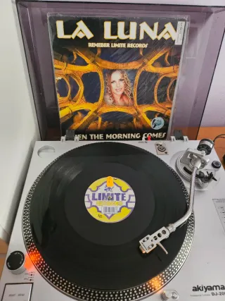 La Luna - When The Morning Comes 12