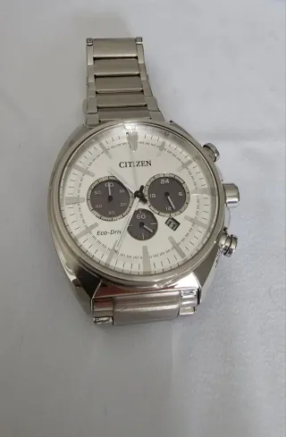 Reloj Citizen Eco-Drive Plata y Blanco