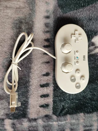 Mando Wii Pro Controller poco uso