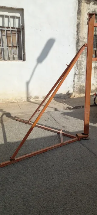 Montacargas eléctrico industrial