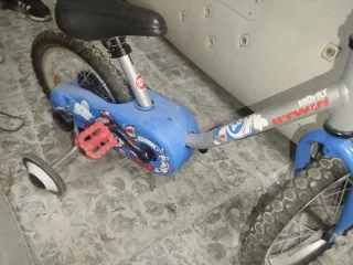 Bicicleta infantil Btwin con ruedines