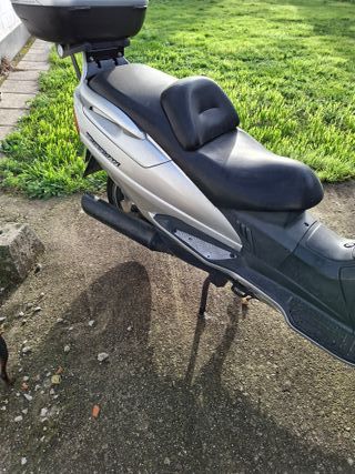 Suzuki Burgman 250 Plata
