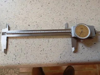 Pie de Rey Tesa con estuche