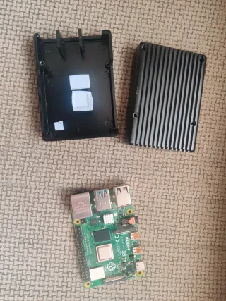 Raspberry Pi 4 4GB con Carcasa Disipador