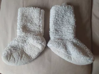 Zapatillas, pantuflas, calcetines borreguito,36/37
