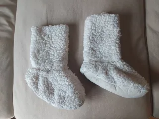Zapatillas, pantuflas, calcetines borreguito,36/37