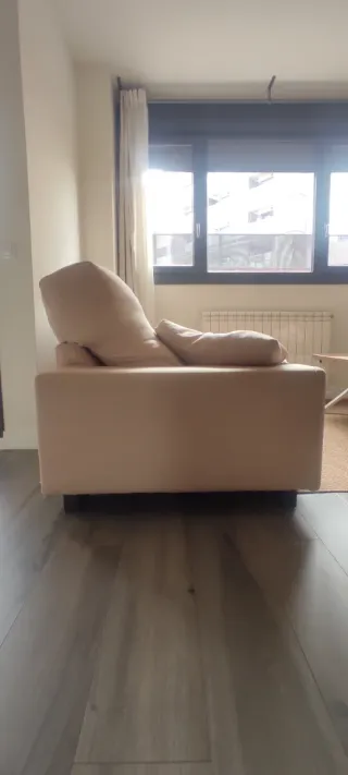 Dos Sofás de 2 plazas beige