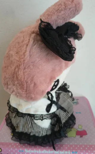 My Melody in stile Lolita Peluche