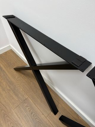 Mesa rústica madera maciza Suar, de una pieza.