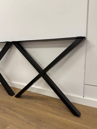 Mesa rústica madera maciza Suar, de una pieza.