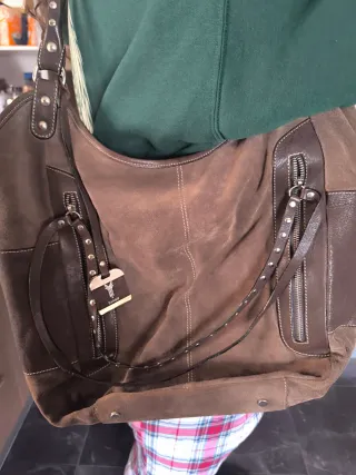 Bolso de piel marrón