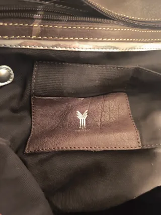 Bolso de piel marrón