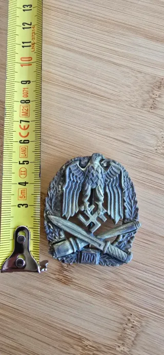 Insignia alemana Tercer Reich águila y esvástica