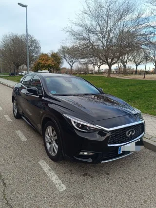 Infiniti Q30 PREMIUM 2.2 170CV Diesel - Automático