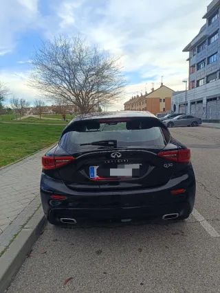 Infiniti Q30 PREMIUM 2.2 170CV Diesel - Automático